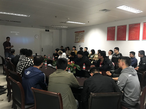 交流座谈_副本.jpg 交流座谈_副本.jpg