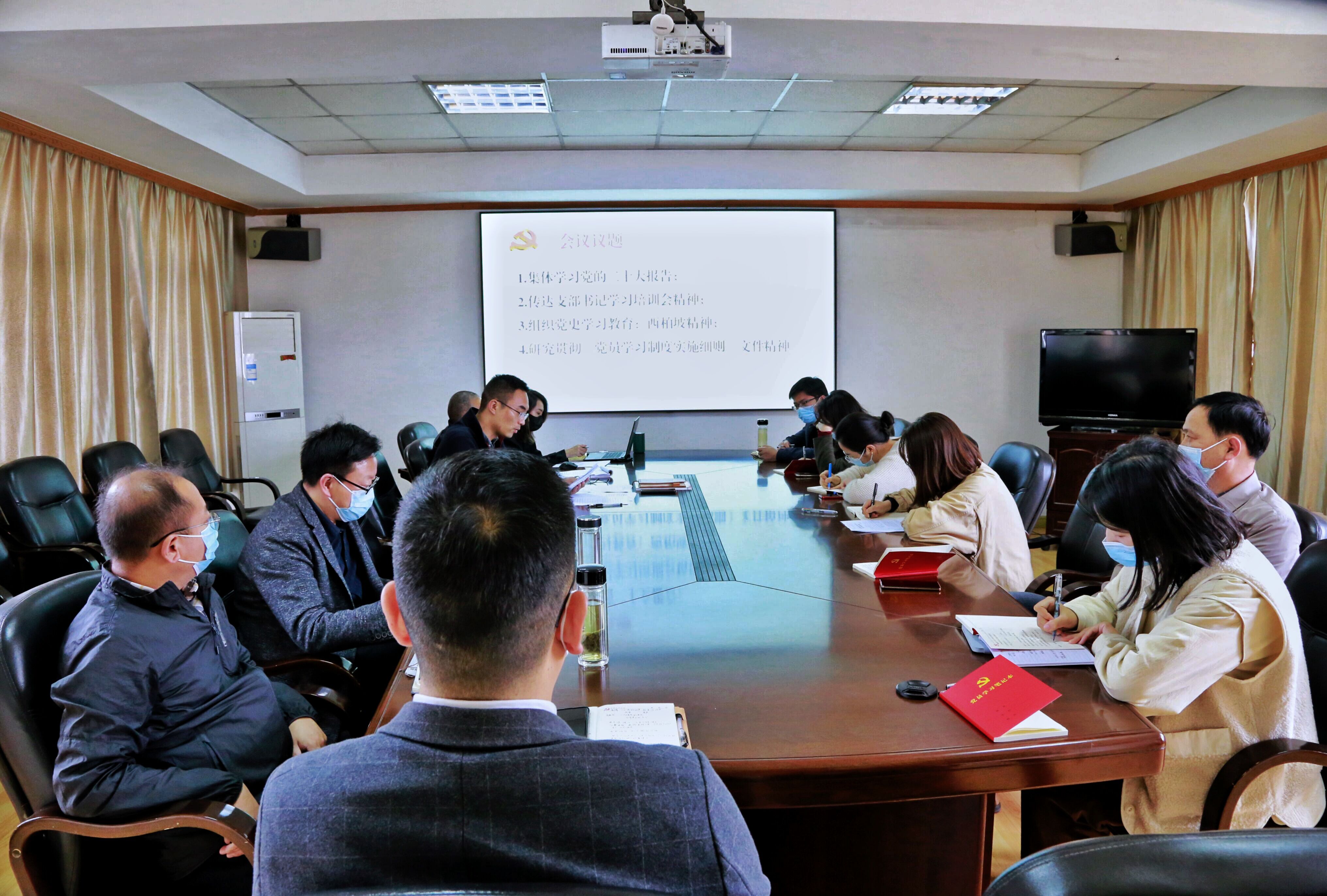 4aa30f81bbf8fcce.jpg 4aa30f81bbf8fcce.jpg